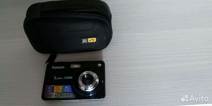 Компактный фотоаппарат