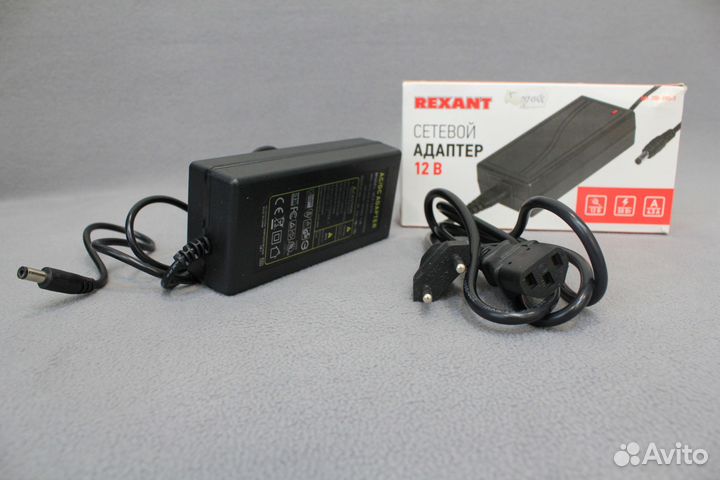 Блок питания (сетевой адаптер)