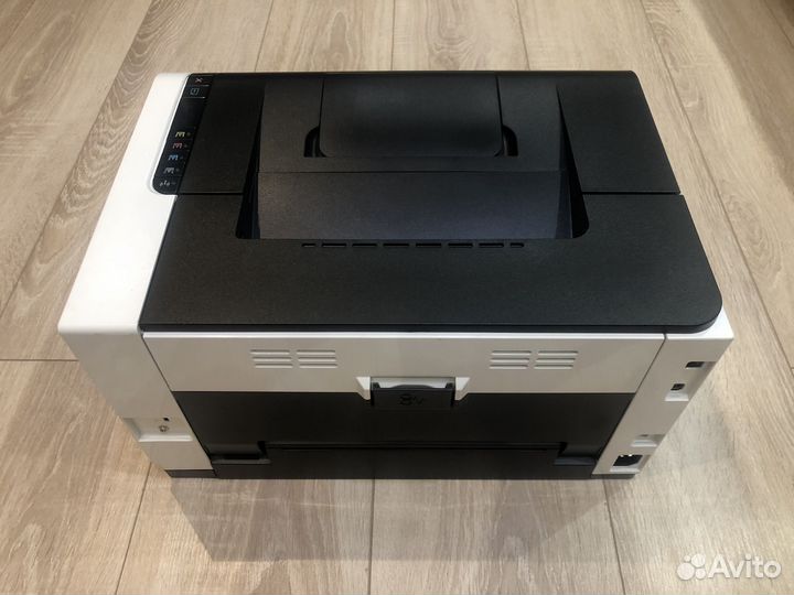 Лазерный принтер (цветной) HP LaserJet Pro CP1025n