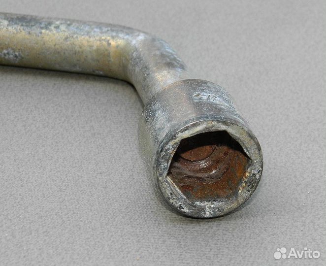 Ключ балонный Chevrolet Lanos