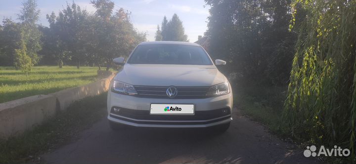Volkswagen Jetta, 2015