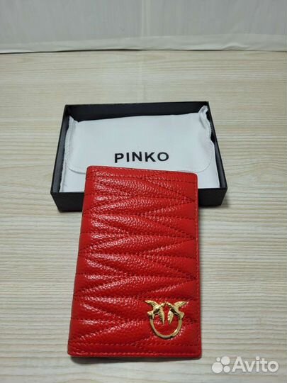 Обложка красный Pinko