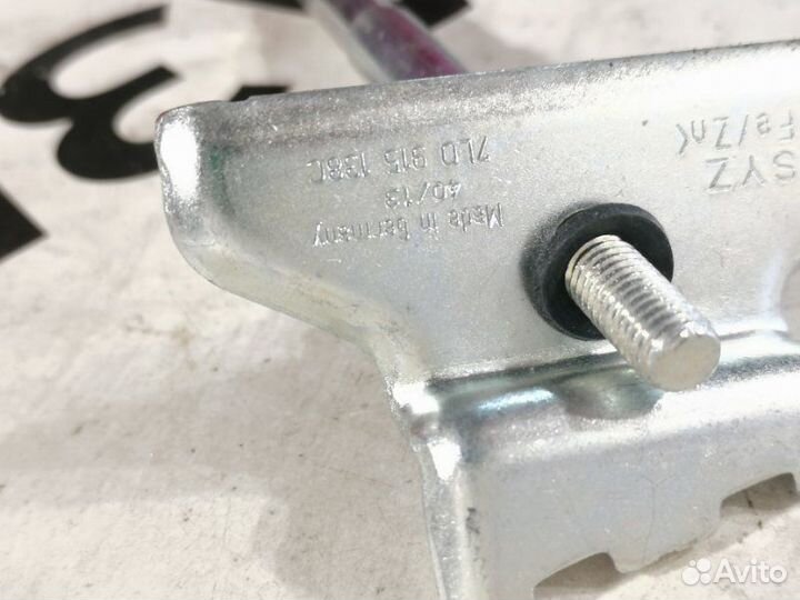 Крепление аккумулятора Porsche Cayenne 958 3.6