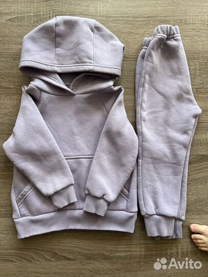 Комплект одежды на девочку 2-3 года
