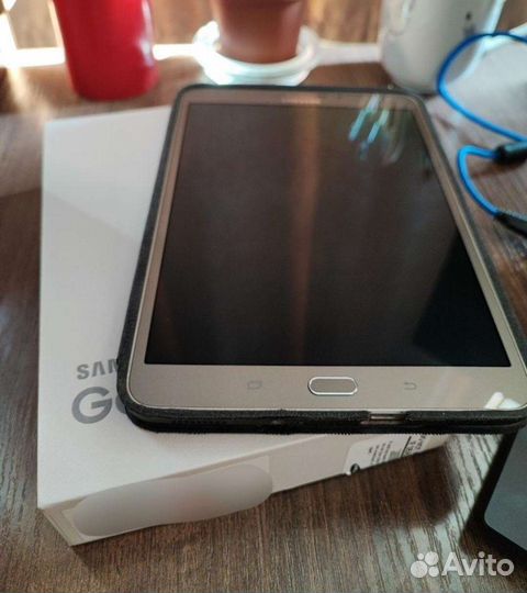 Планшет samsung galaxy tab s2 с чехлом