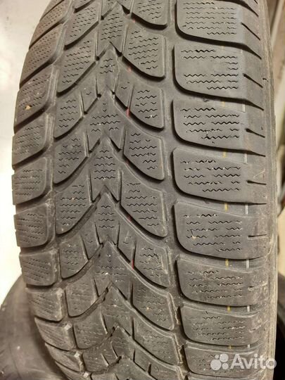 Dunlop SP Winter Sport 4D 215/60 R17
