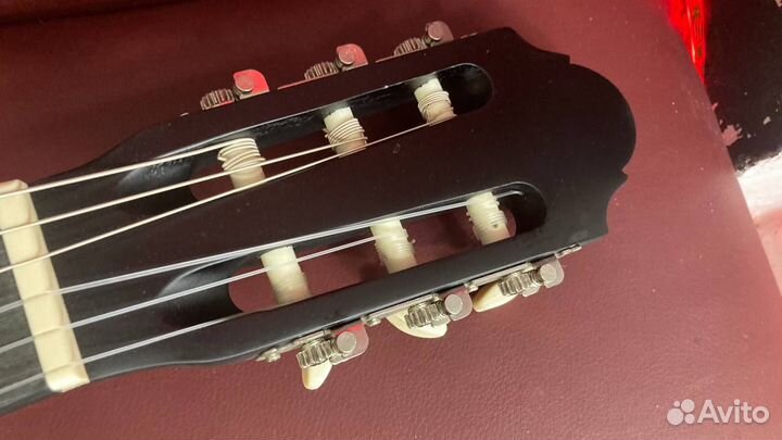 Классическая гитара