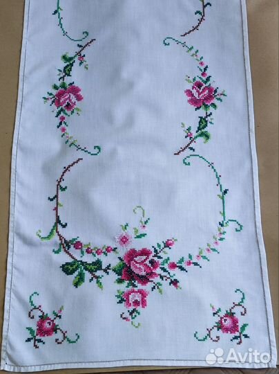 Дорожка(салфетка) с вышивкой,83*38, хлопок