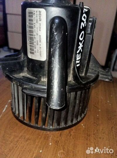 Моторчик печки peugeot 307