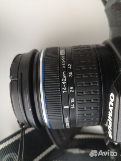 Зеркальный фотоаппарат Olimpus e 400