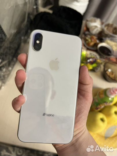 iPhone X, 64 ГБ