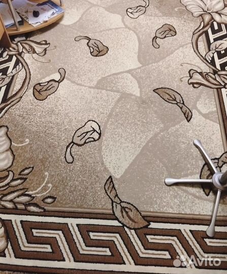 Ковер напольный