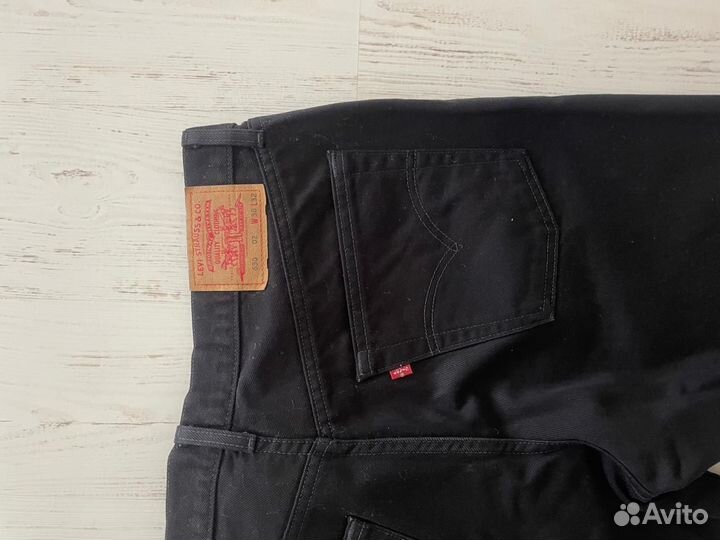 Джинсы levis 630 черные новые