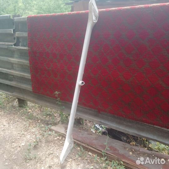 Спойлер на богажник