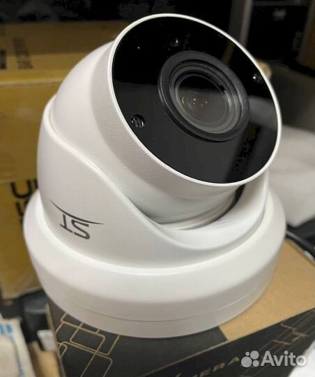 Камера видеонаблюдения