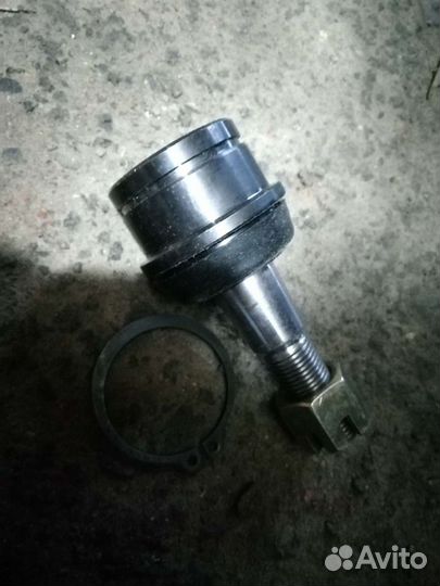Верхняя шаровая опора Ford Explorer