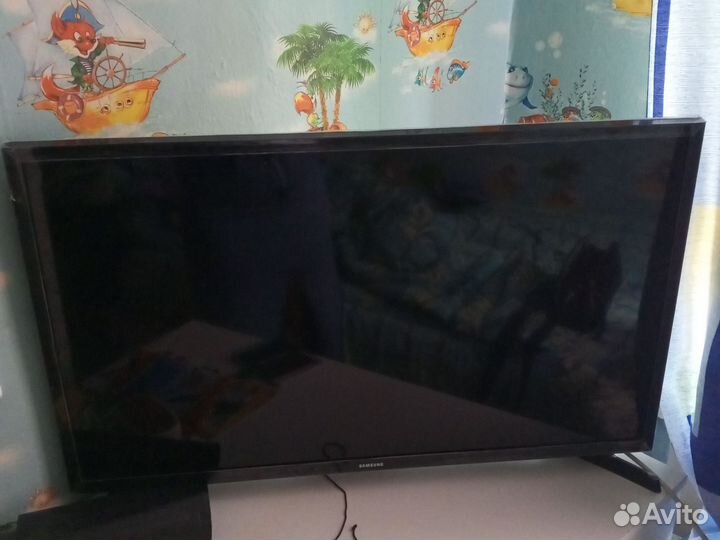 Телевизор SMART tv 32 дюйма Самсунг