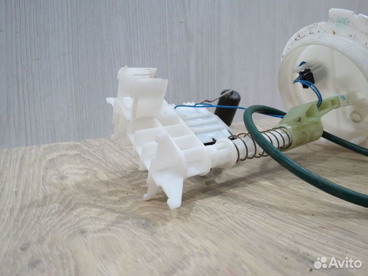 Датчик уровня топлива Kia Stinger