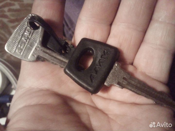 Ключи:авто. Разные