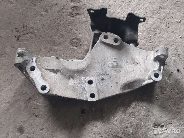 Кронштейн Renault Laguna 3 M9R