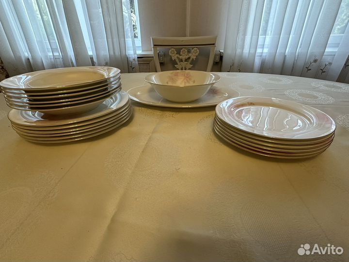 Набор столовой посуды Emily розы