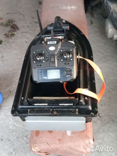 Прикормочный кораблик с gps D 16 GPS