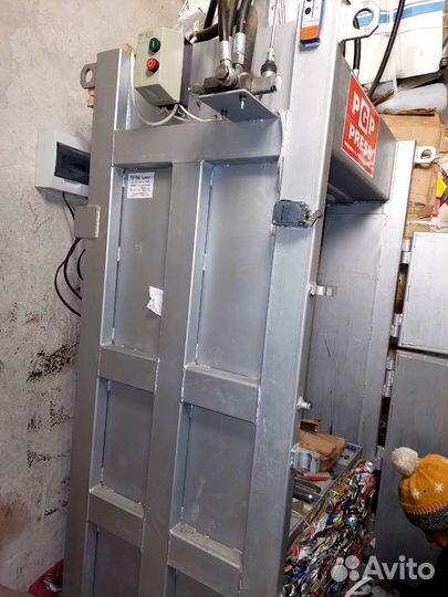 Пресс пакетировочный