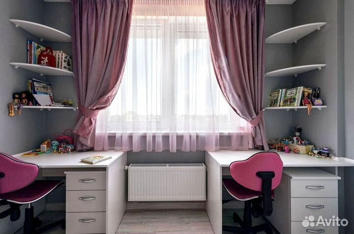 Стол для детской / мебель для школьника