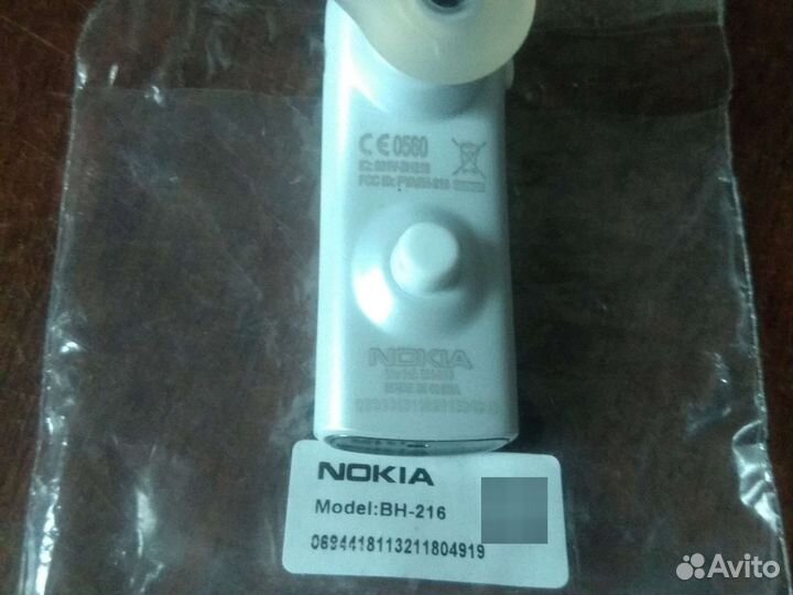 Bluetooth гарнитура. Nokia зарядка Plantronics 12в