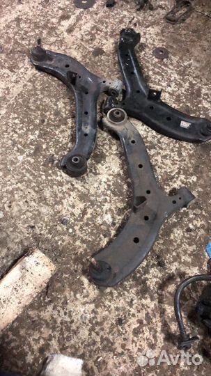 Нижний рычаг на хундай акцент