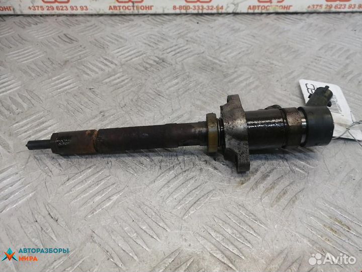 Форсунка Peugeot 206 рест. 2006 1980J5