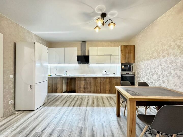 2-к. квартира, 63,3 м², 8/12 эт.