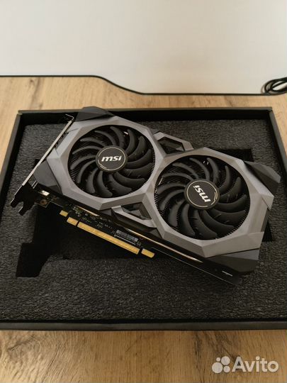 Видеокарта Radeon RX 5700 Xt