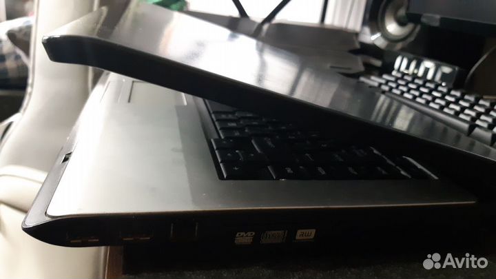 Ноутбук toshiba