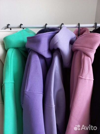 Костюмы легкие и утепленные 42-44-46
