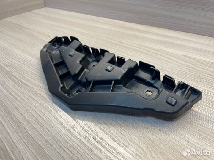 Кронштейн бампера передний левый LADA X-Ray