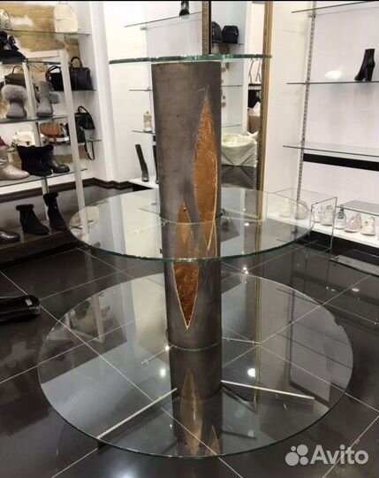 Декоративная конструкция-стеллаж с подсветкой