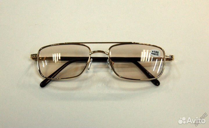 Очки фирмы мос т, - (оптика)