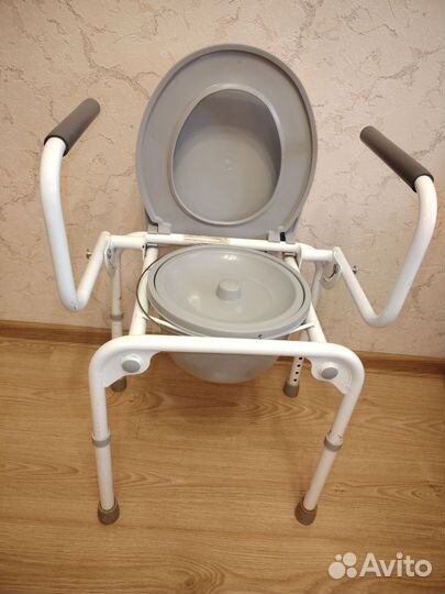 Гигиенический стул