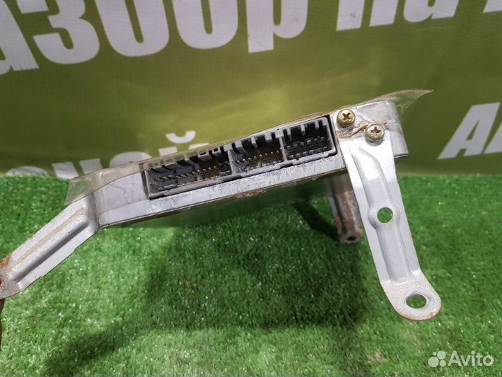 Блок управления двигателем Toyota Vista SV40 4S-FE