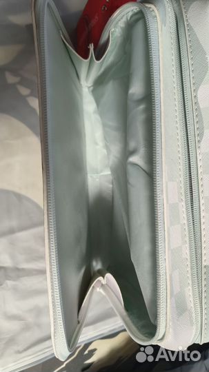 Клатч sprayground