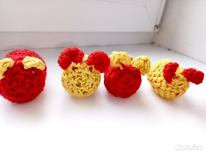 Вязанная игрушка для кошки