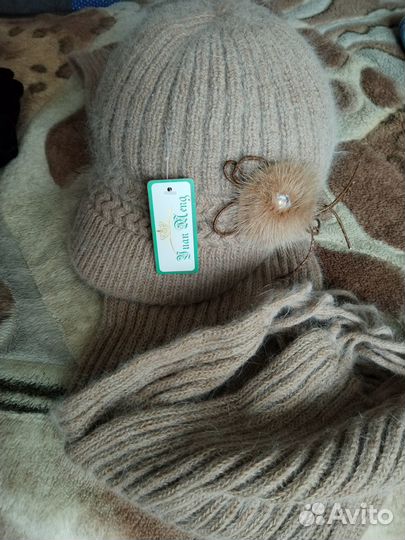 Комплект шапка и шарф новый натуральный