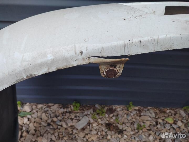 Задний бампер на гранту белый