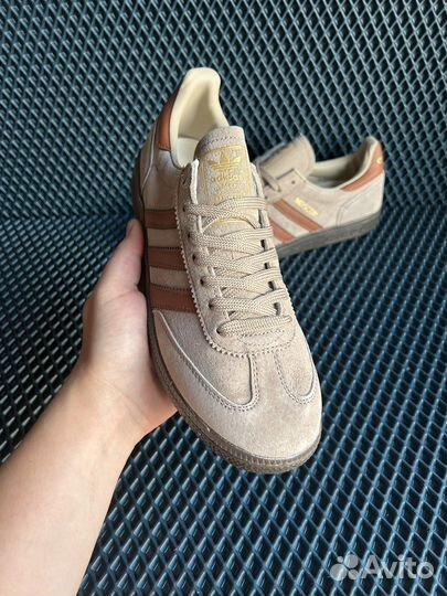 Кроссовки adidas handball spezial moscow beige