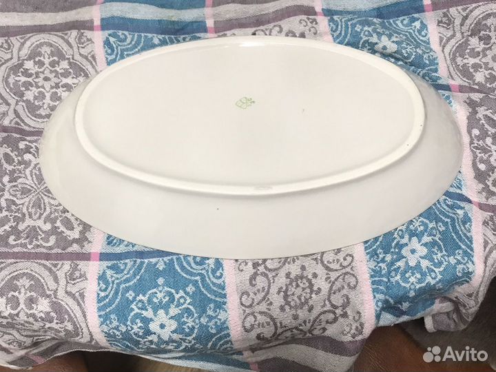 Блюдо большое овальное. Круглое блюдо. Селедочницы