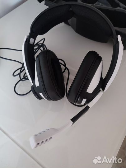 Проводные наушники