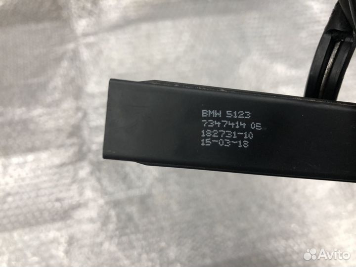 Трос капота BMW 5 Серии G30