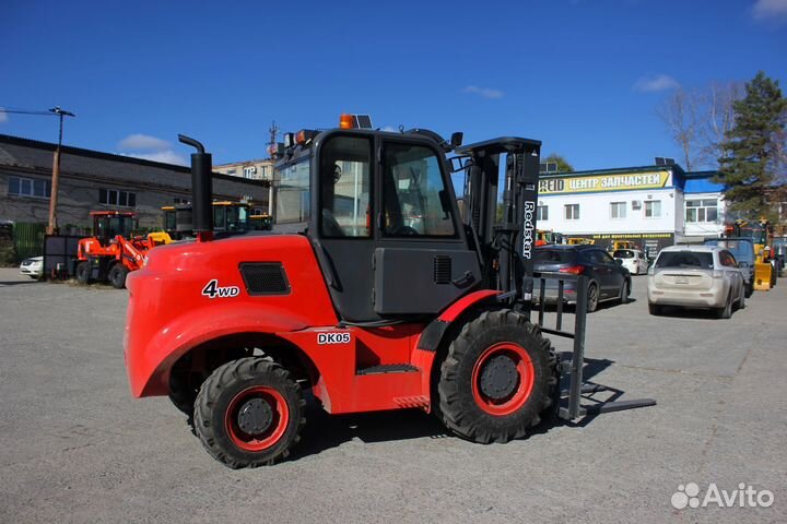 Вилочный погрузчик Redstar DK05, 2023