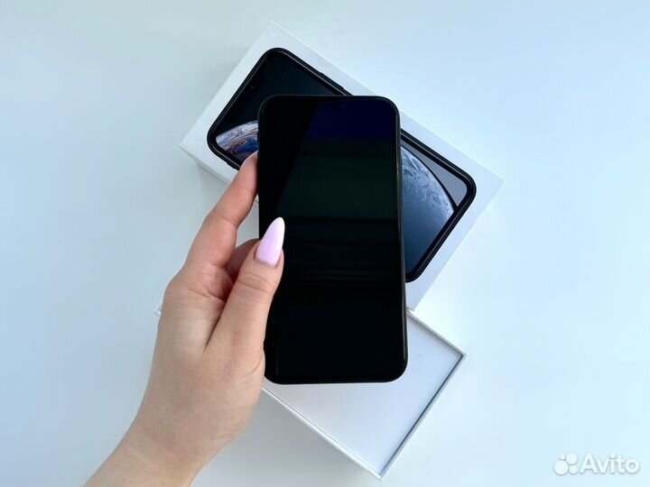 iPhone Xr, 64 ГБ